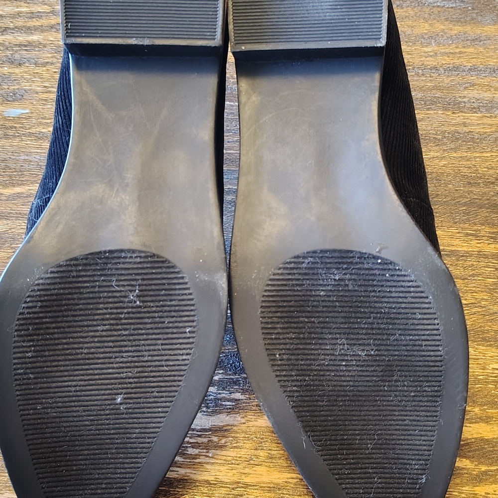 Sbicca Black Corduroy Loafers - Picture 7 of 10